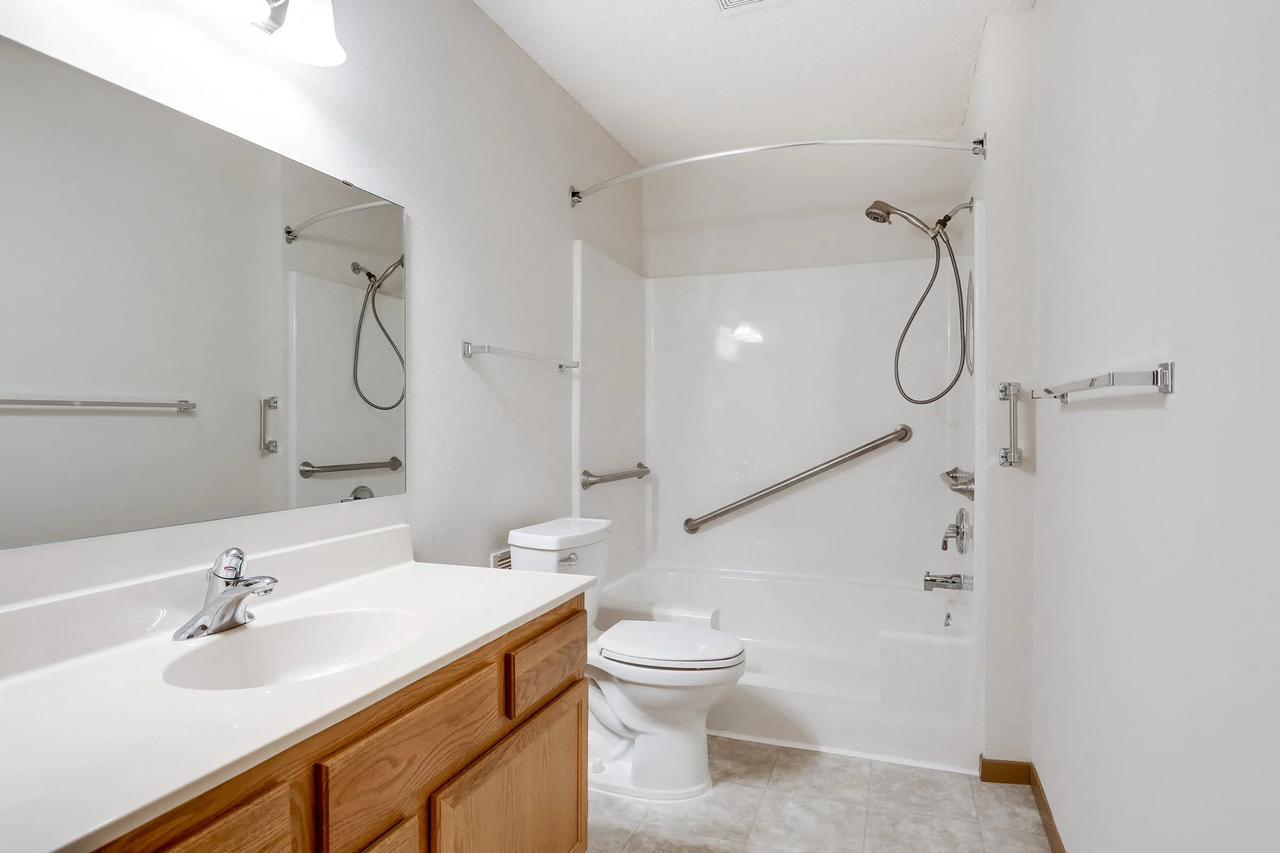 Cottages of Vadnais Heights - Photo 4 of 21