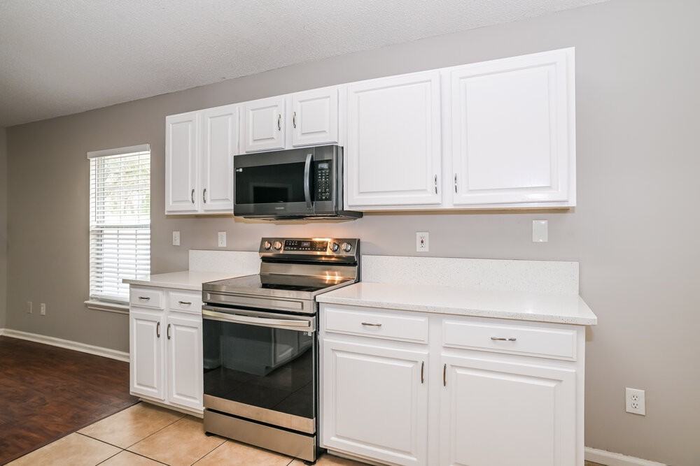8237 Abbeyfield Dr - Photo 6 of 15