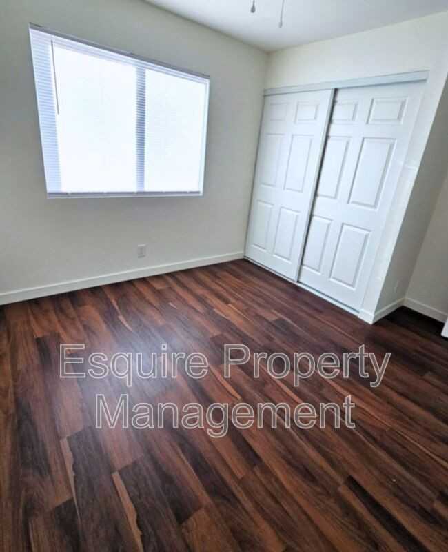 1756 N 6th Pl #A - Photo 7 of 11