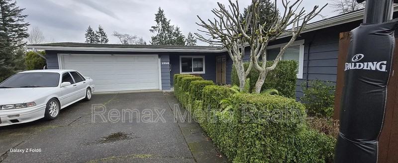 1258 170th Ave Ne - Photo 2 of 25