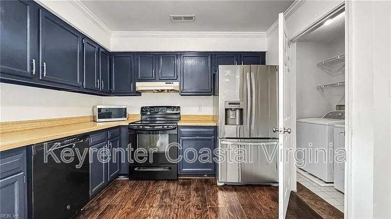 4640 Merrimac Ln - Photo 3 of 8