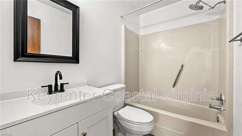 4640 Merrimac Ln - Photo 5 of 8