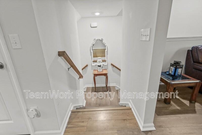 306 Spindlewood Way - Photo 4 of 41