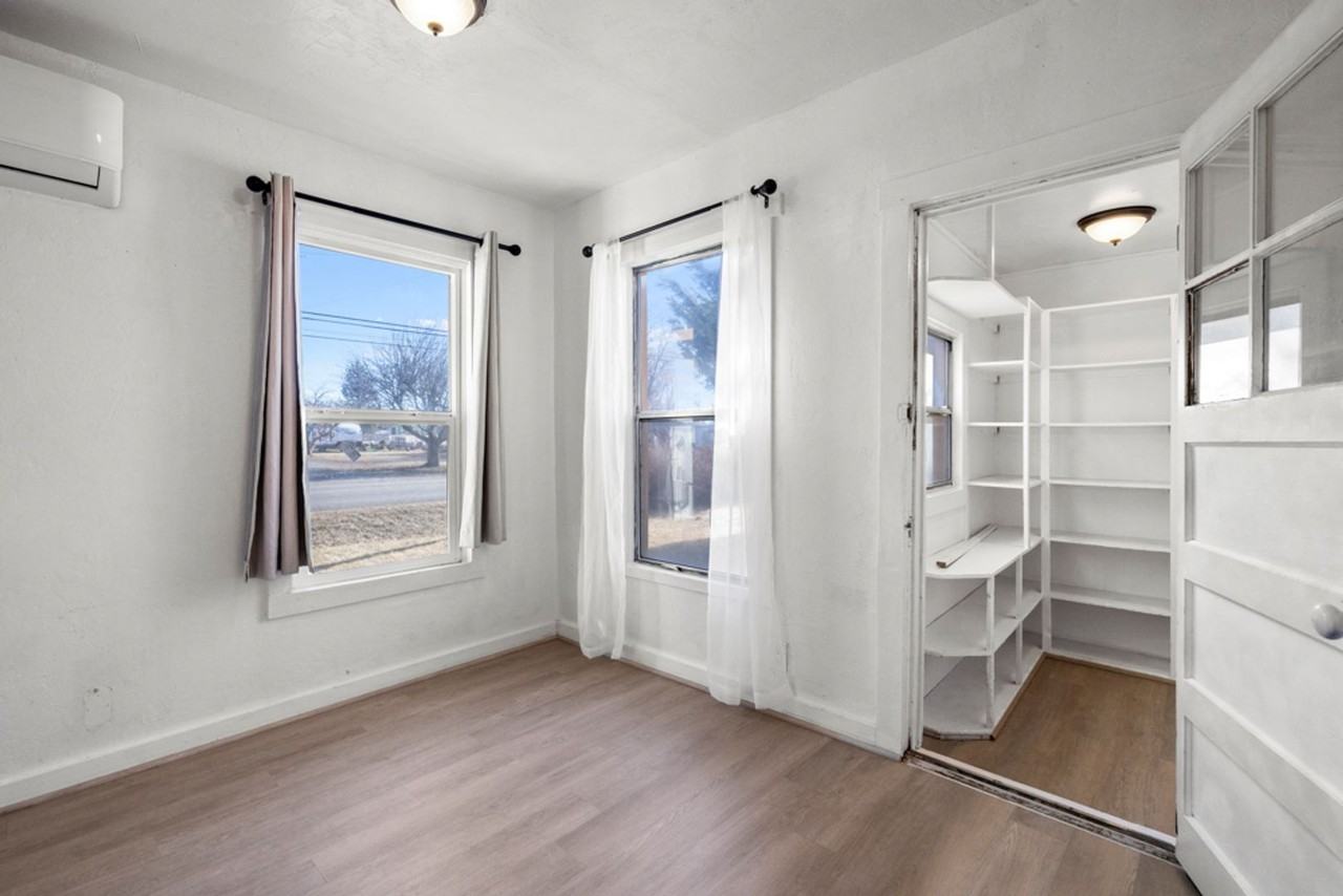 3532 Bristol Ave - Photo 3 of 19
