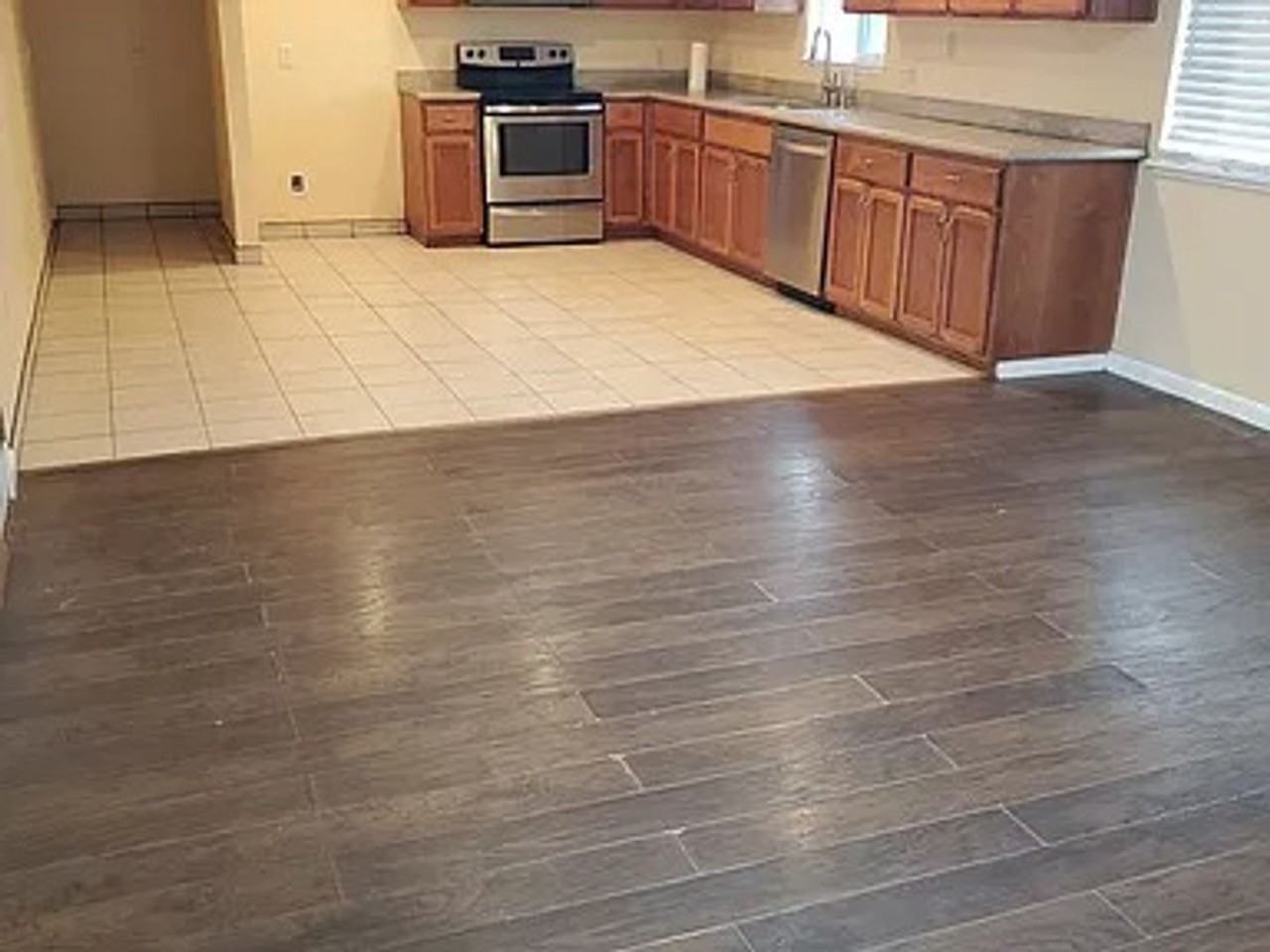 24135 Mariposa Rd - Photo 3 of 9