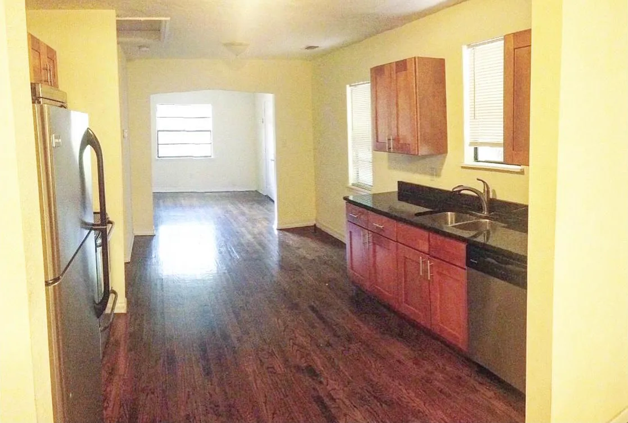 809 W Orient St - Photo 3 of 11