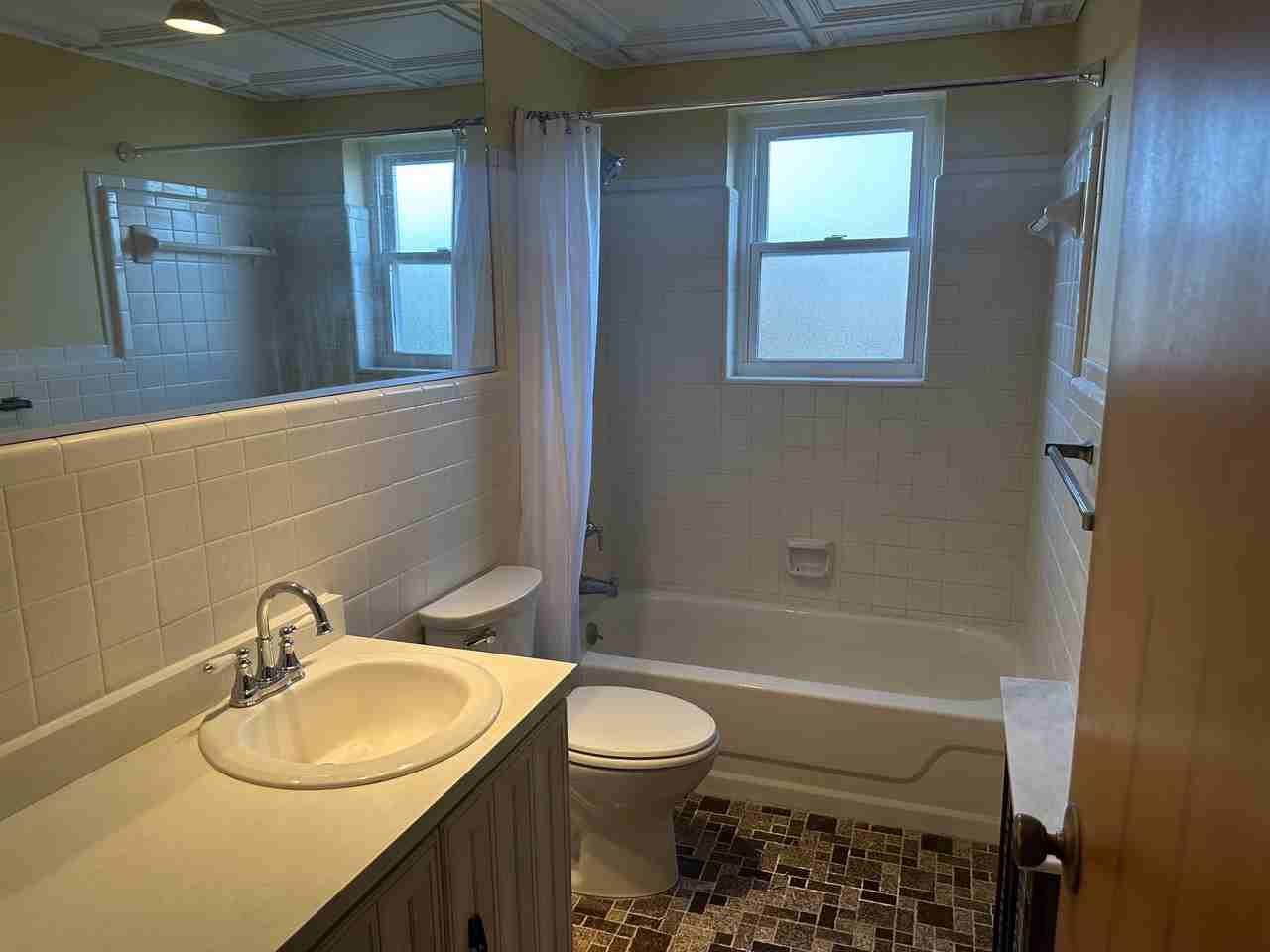 5306 Indian Mound Avenue - Photo 2 of 10