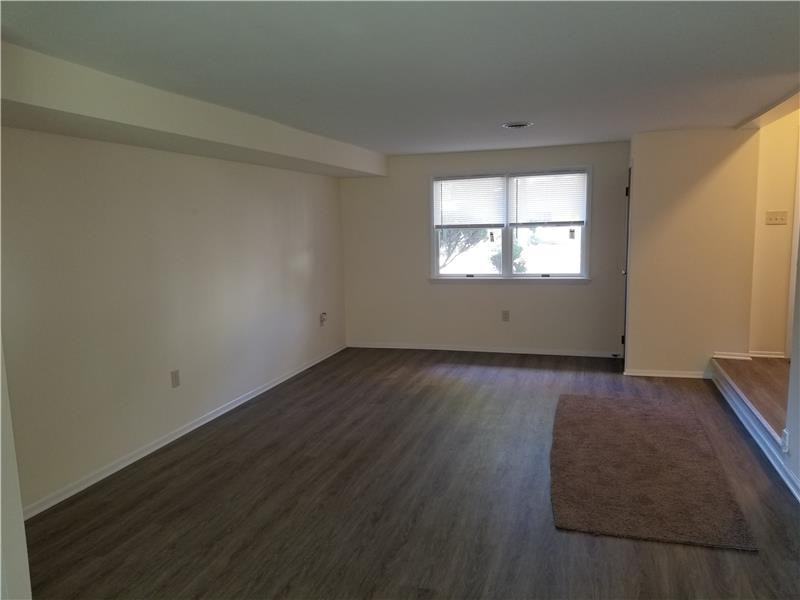 323A Birch Ave - Photo 2 of 12