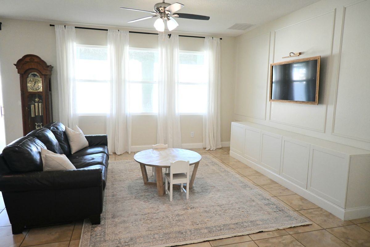 2560 Egret Loop - Photo 3 of 17