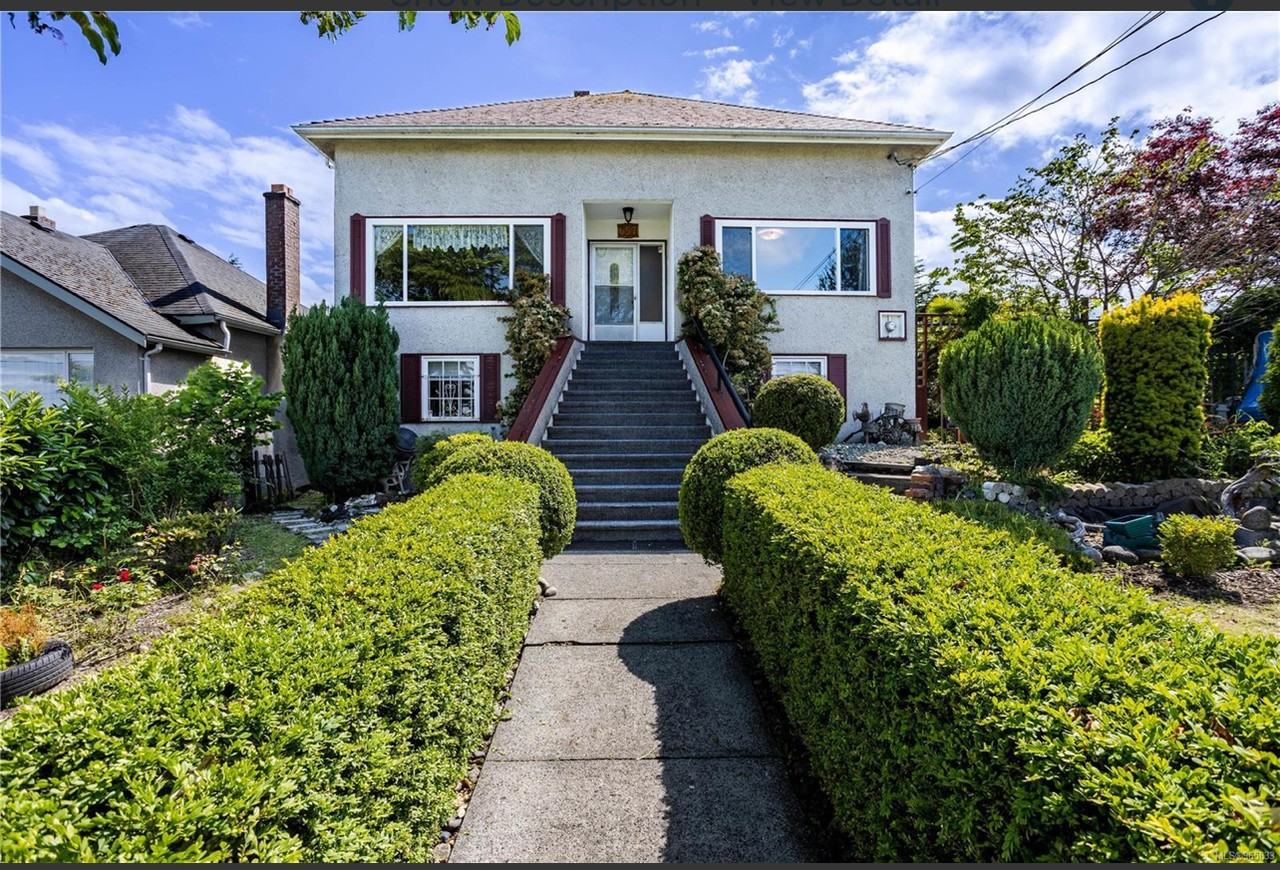 657 Farquhar Street - Photo 2 of 21