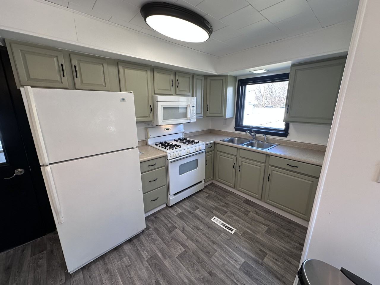 14 Wood St #NA - Photo 3 of 19