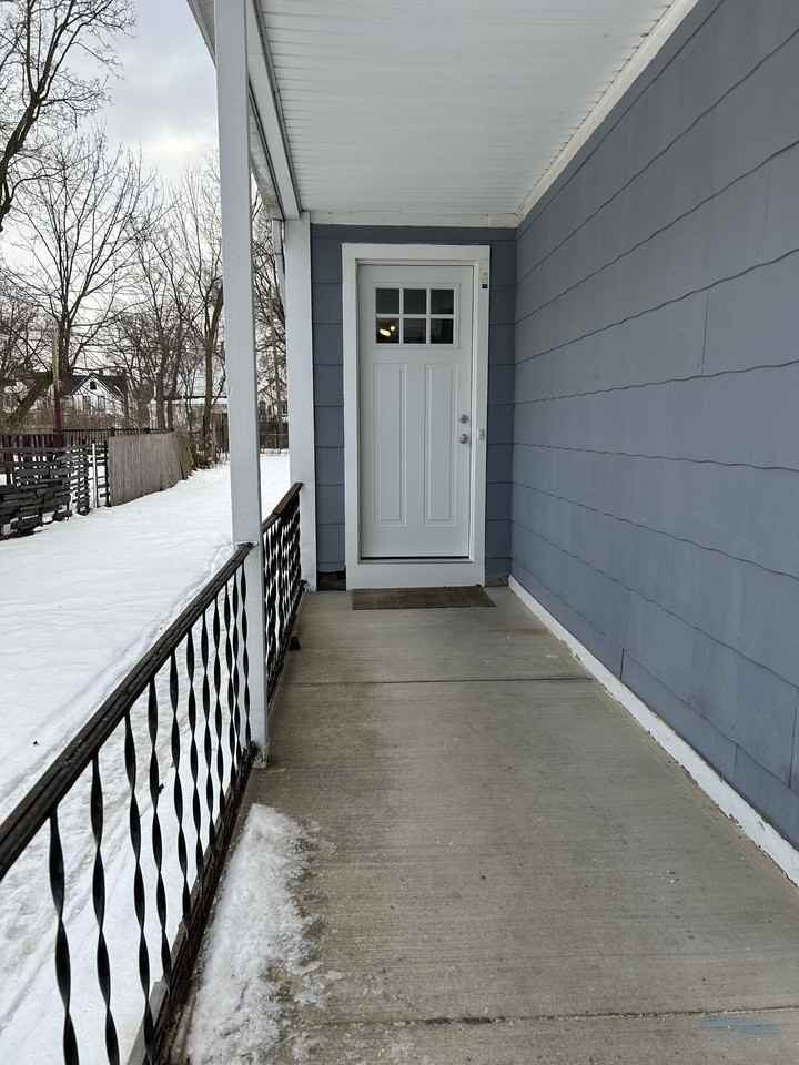 141 Champlain St #DOWN - Photo 2 of 12