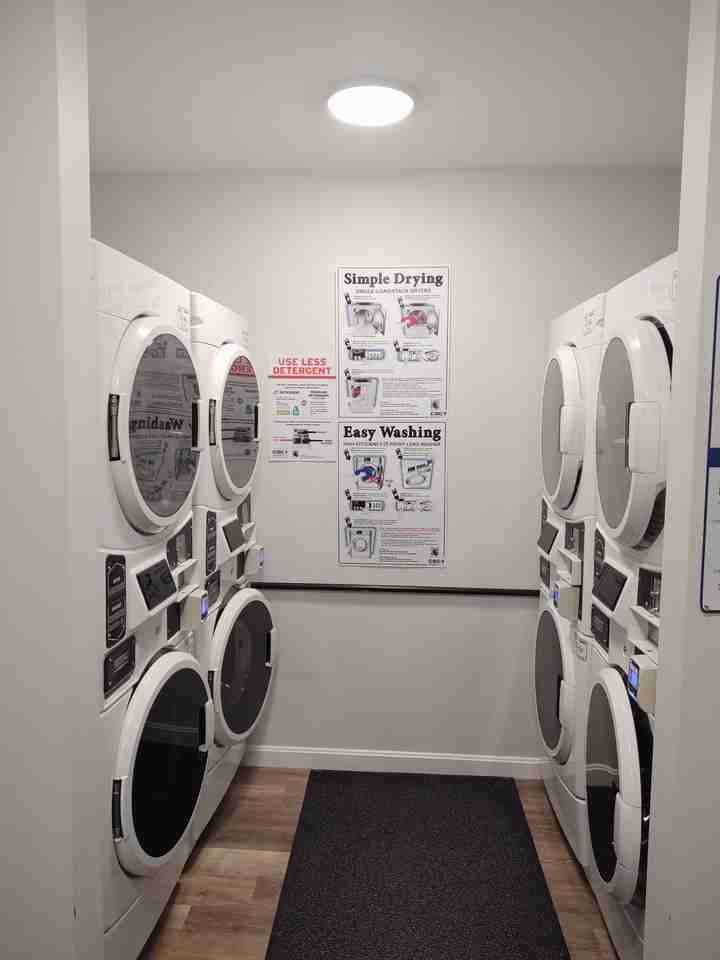 7 Sherman Cir #110 - Photo 3 of 7