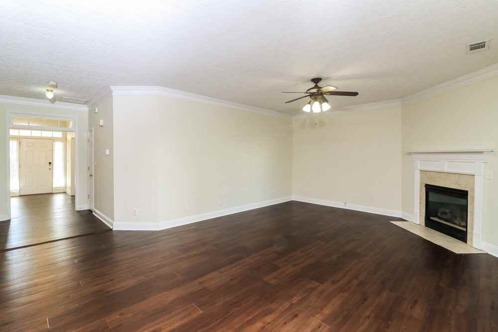 4090 Springvale Way - Photo 4 of 16