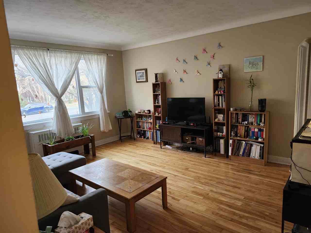844 Kirkwood Avenue - Photo 6 of 12