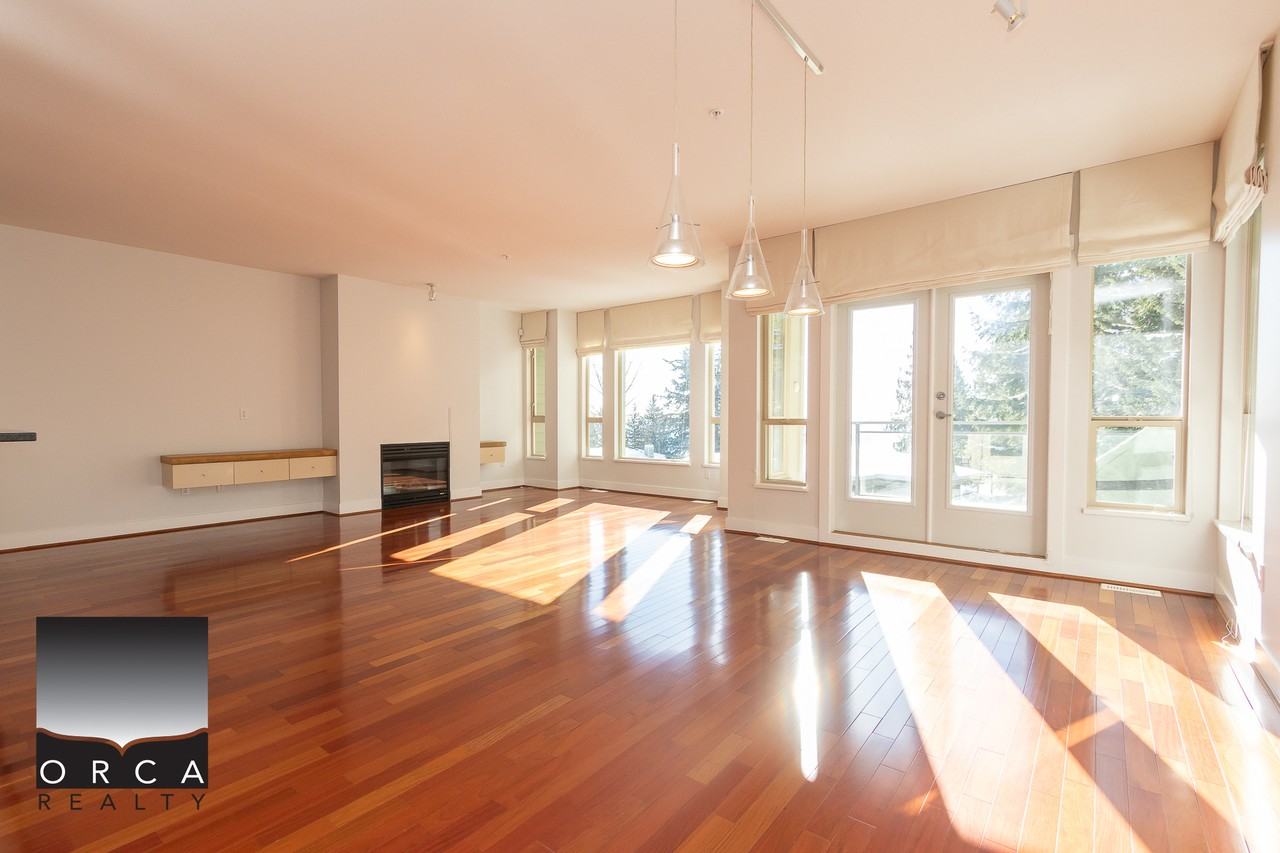 2491 Folkestone Way - Photo 3 of 50