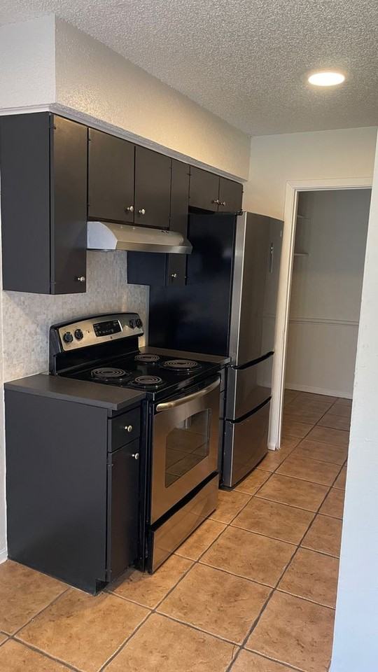 1705 Coronado Hills Dr #B - Photo 3 of 11