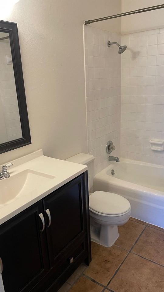 1705 Coronado Hills Dr #B - Photo 7 of 11