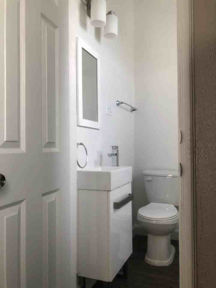 5640 Santa Monica Blvd - Photo 3 of 14