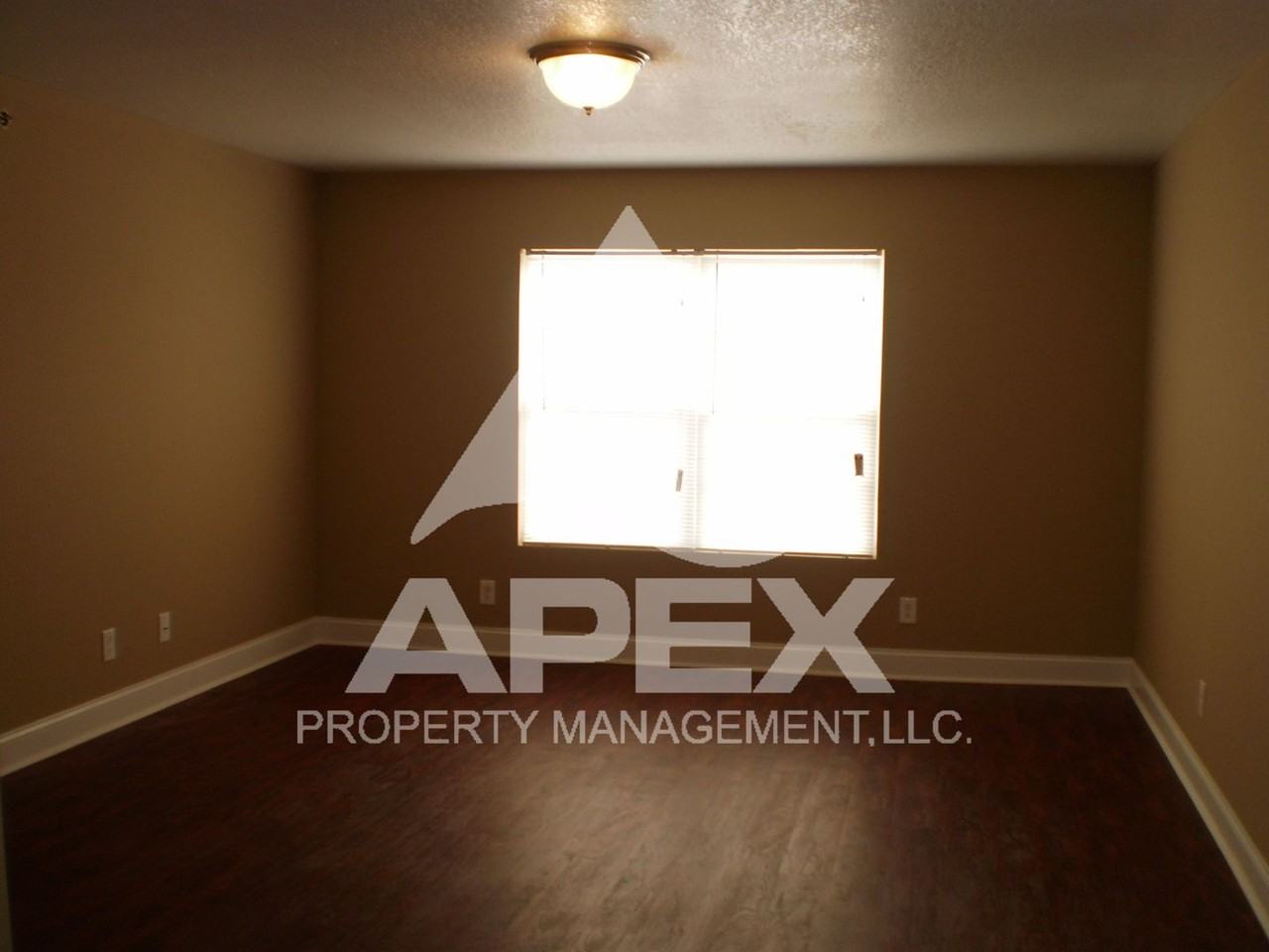 403 Avalon Dr - Photo 2 of 13