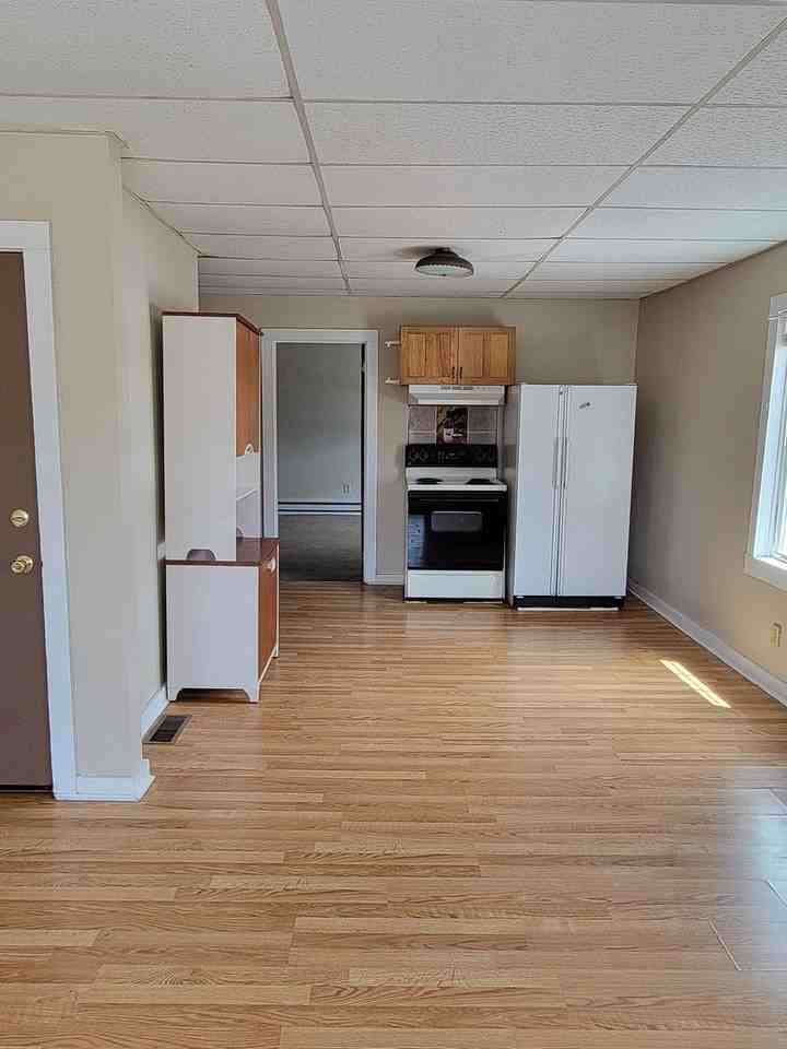 221 S Washington St - Photo 6 of 8