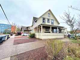 featured image of 120 Nw 23rd St