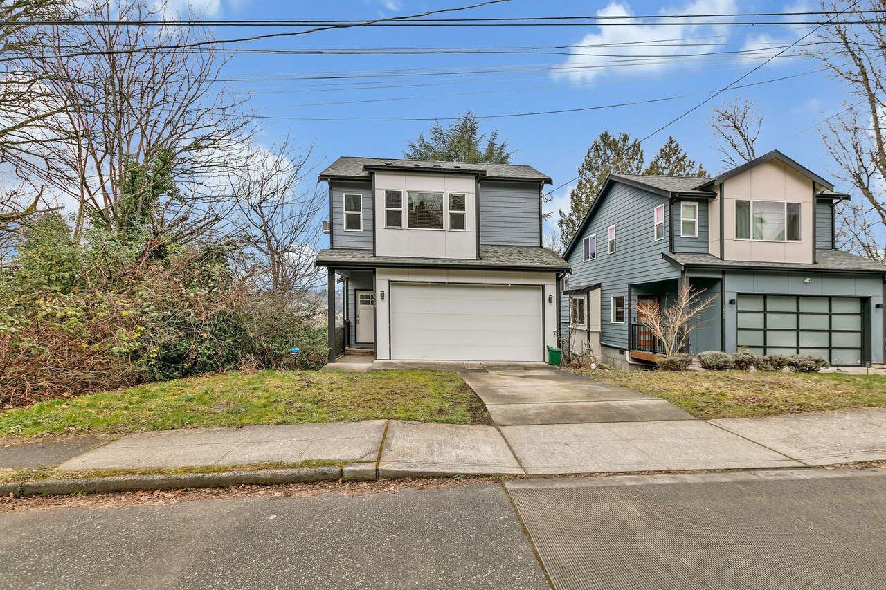 3837 21st Ave Sw - Photo 2 of 31