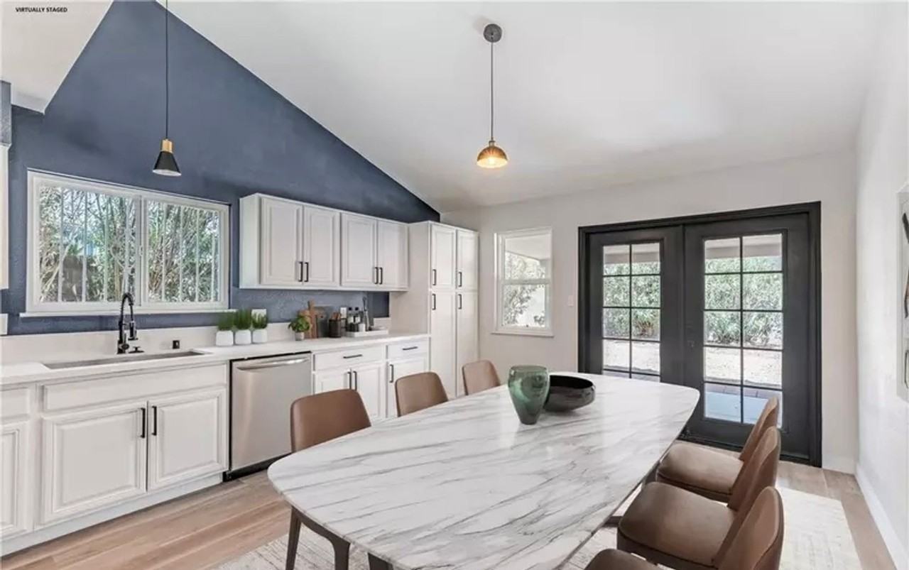 3904 Stormcrest Dr - Photo 2 of 20