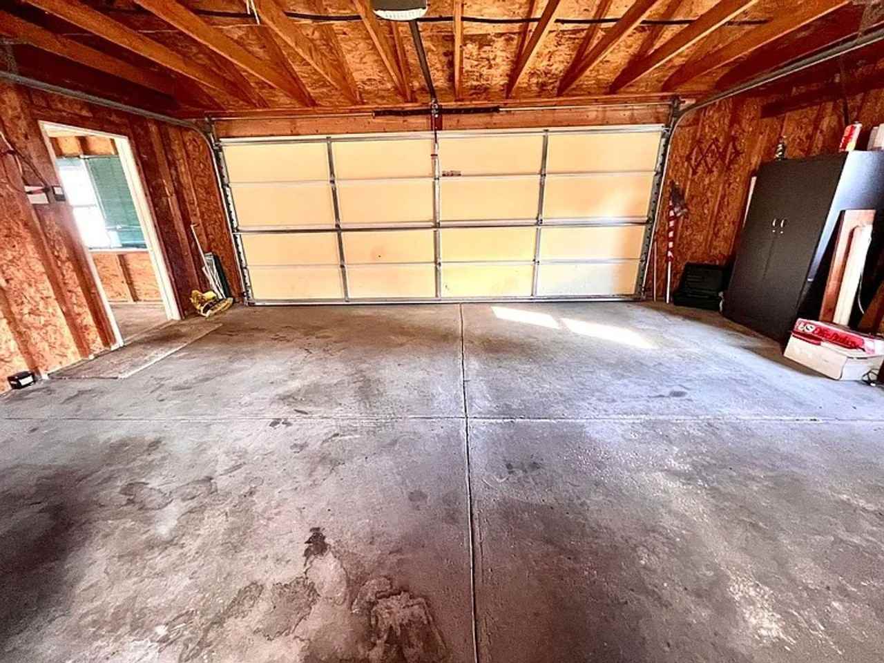 1919 W Washington St - Photo 3 of 11