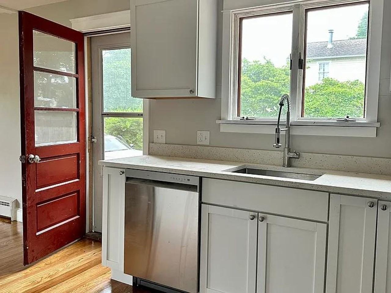 7 Wallis Ave - Photo 3 of 9