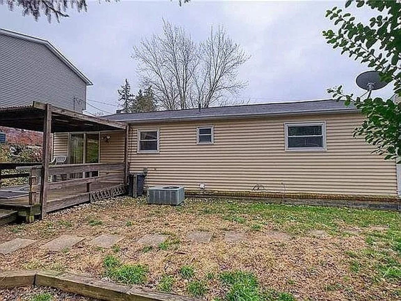 723 Fernhill Ave - Photo 2 of 9