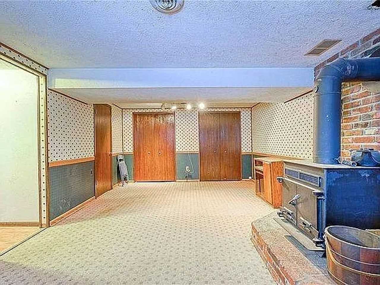 723 Fernhill Ave - Photo 3 of 9