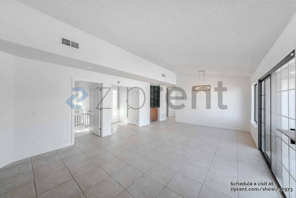 5327 Meredith Ave - Photo 5 of 29