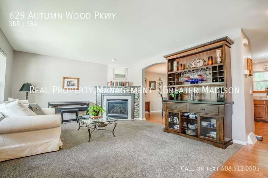 629 Autumn Wood Pkwy - Photo 2 of 36