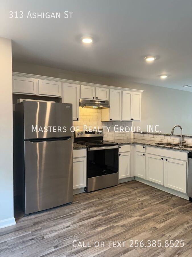 313 Ashigan St - Photo 3 of 27