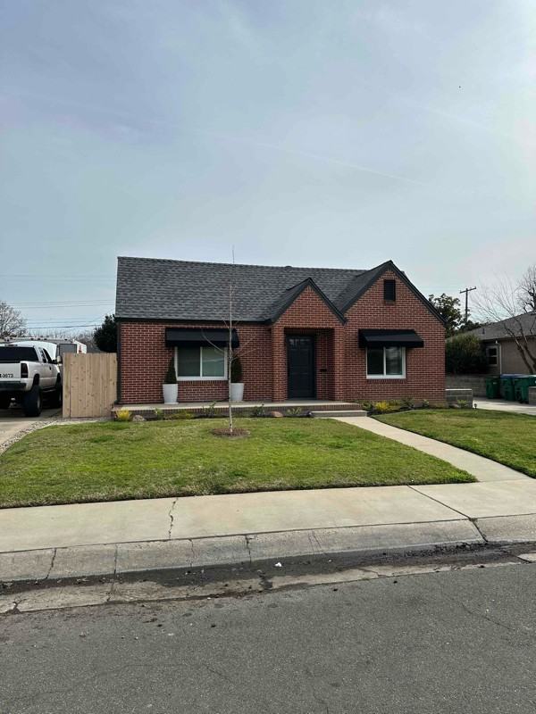 716 S Pleasant Ave - Photo 3 of 17