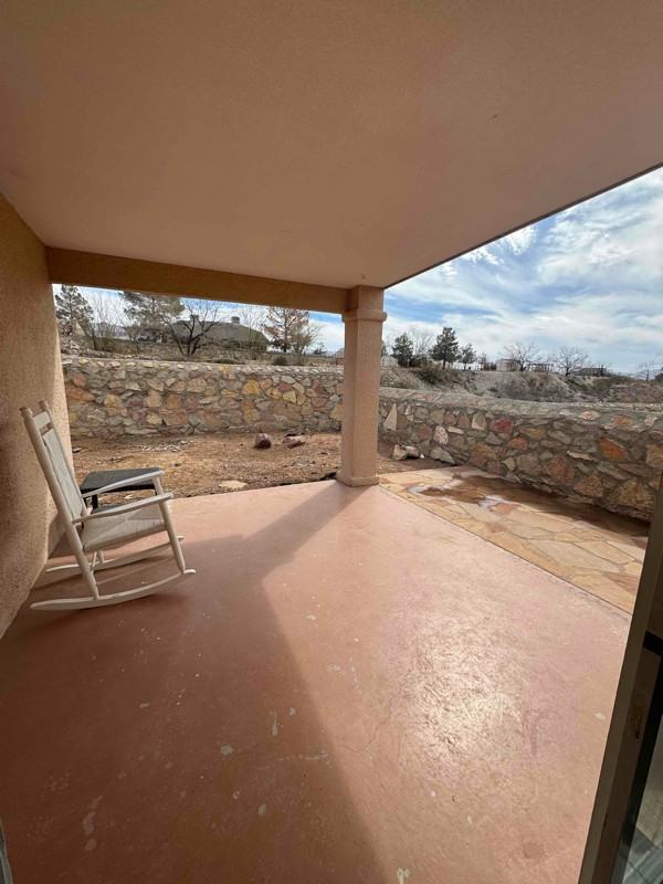 7244 Desert Eagle Dr - Photo 2 of 13