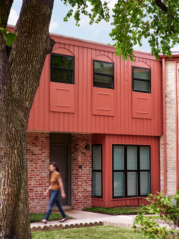 THE QUARTERS - Photo 2 of 25