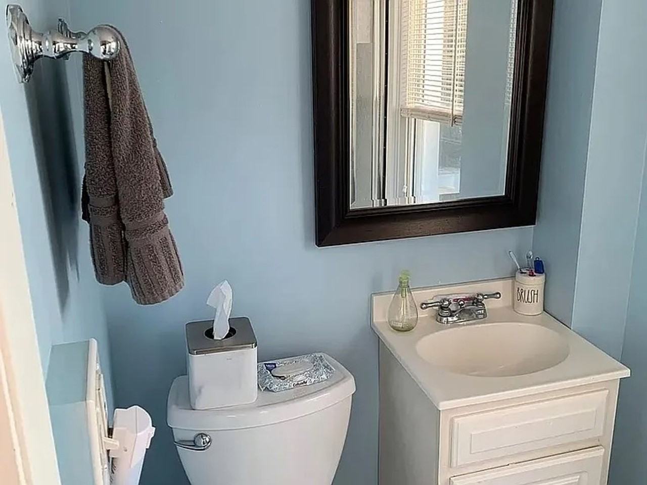 81 Soundview Ave #2 - Photo 3 of 12