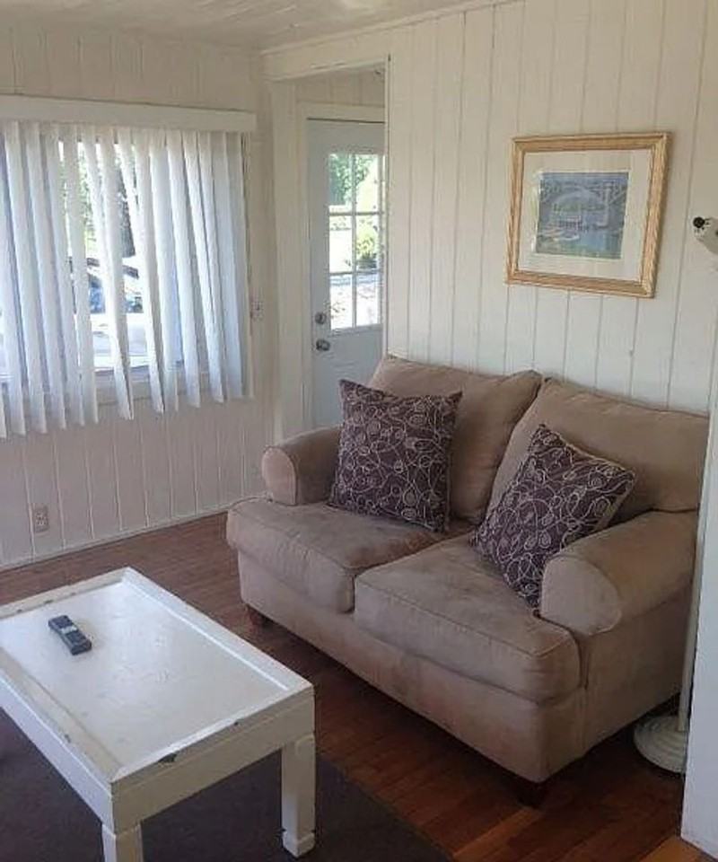 66 Town Beach Rd - Photo 3 of 6