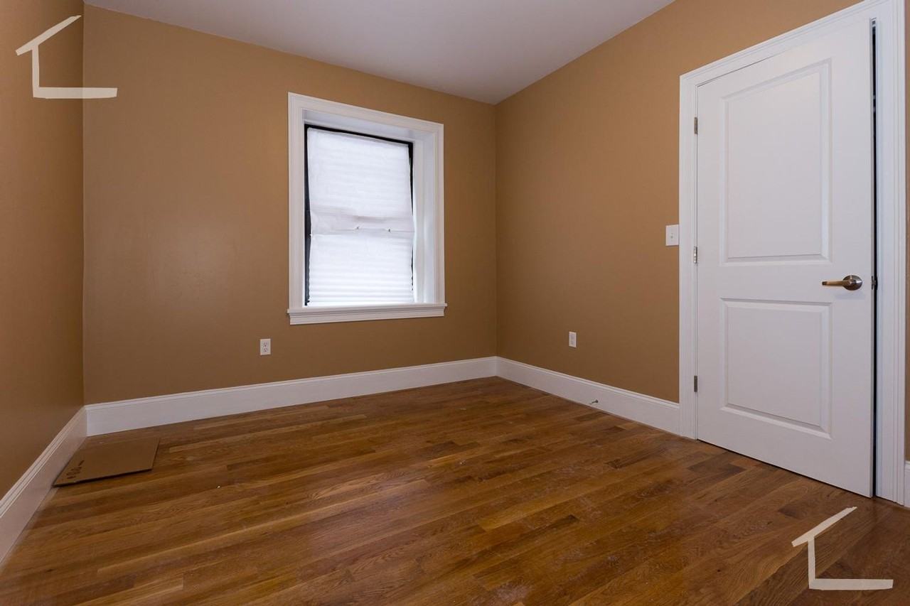 32 Linden St - Photo 3 of 15