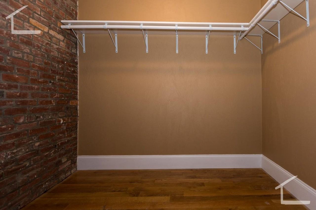 32 Linden St - Photo 5 of 15