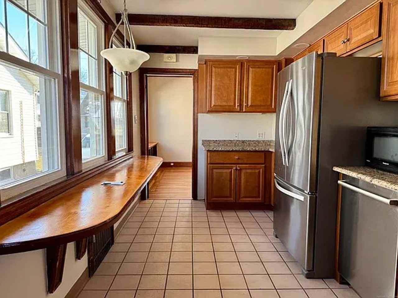 24 Deerfield St - Photo 3 of 5