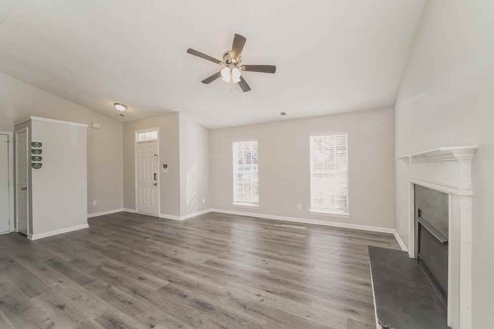 9236 Kimmel Ln - Photo 5 of 16