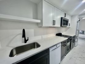 100 Holmes Unit# Whole House - Photo 1 of 1