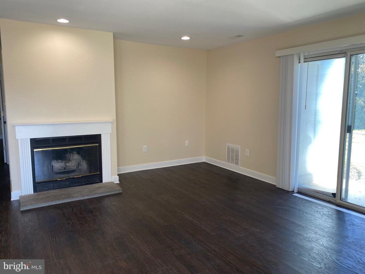 529 Cascade Ct - Photo 3 of 12