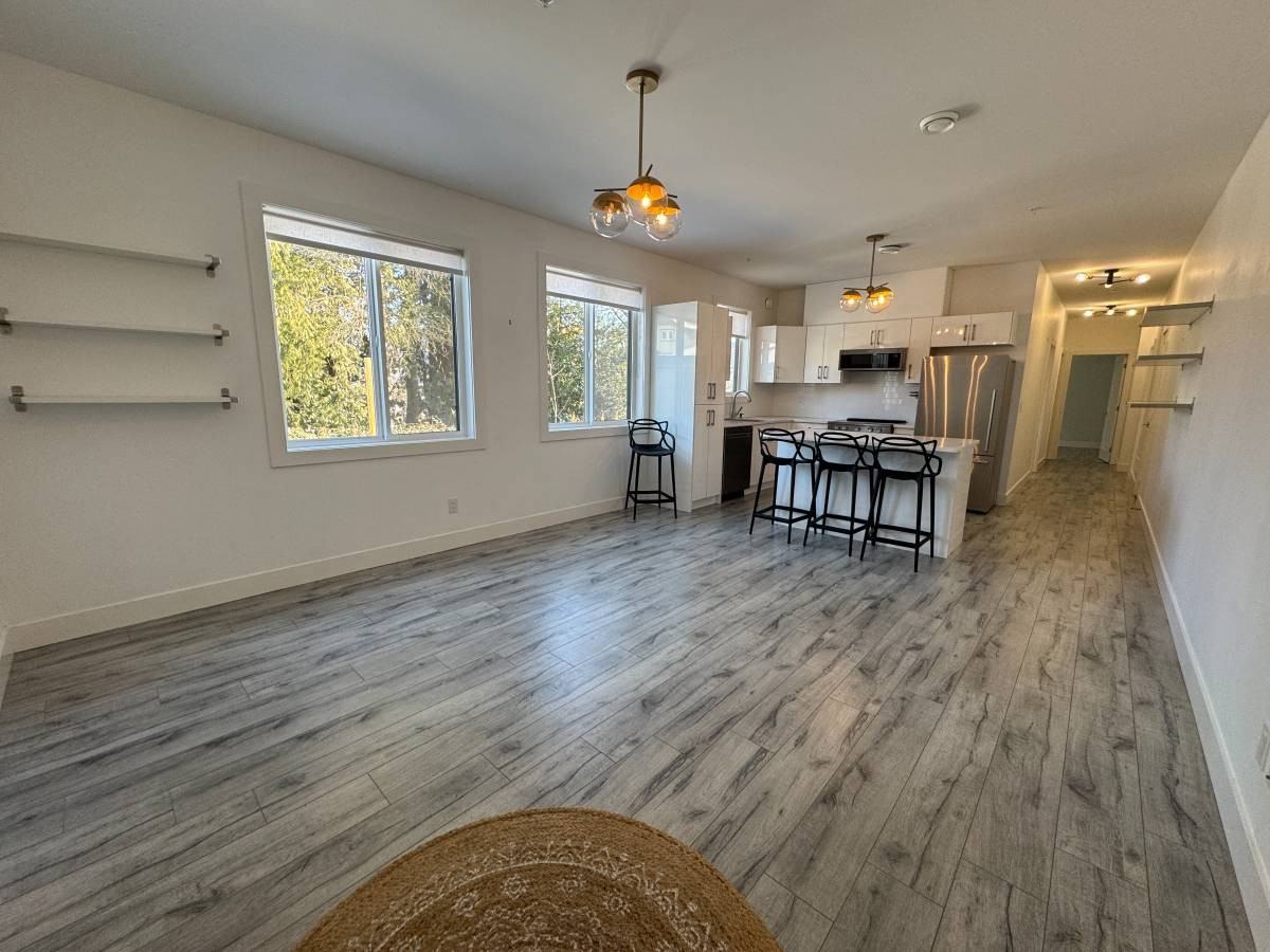 8356 McTaggart Street - Photo 2 of 18
