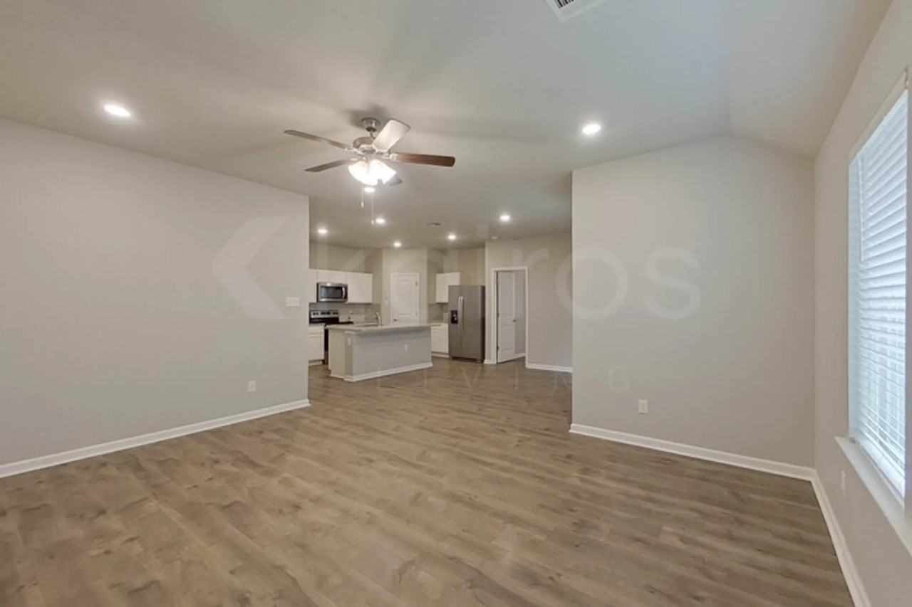 404 Mango Dr - Photo 3 of 22