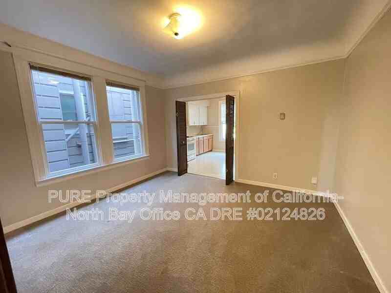 33 27th St - Photo 7 of 12