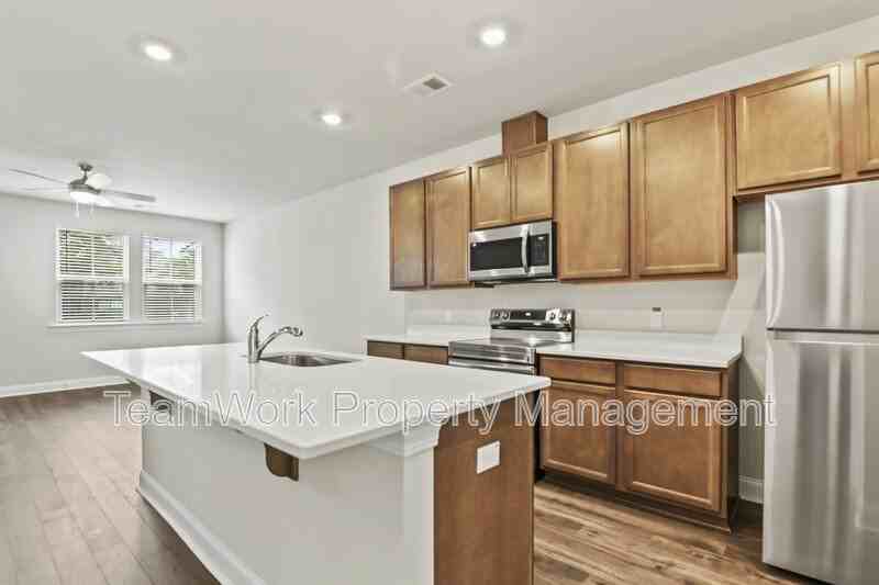101 Langley Dr #B - Photo 4 of 23
